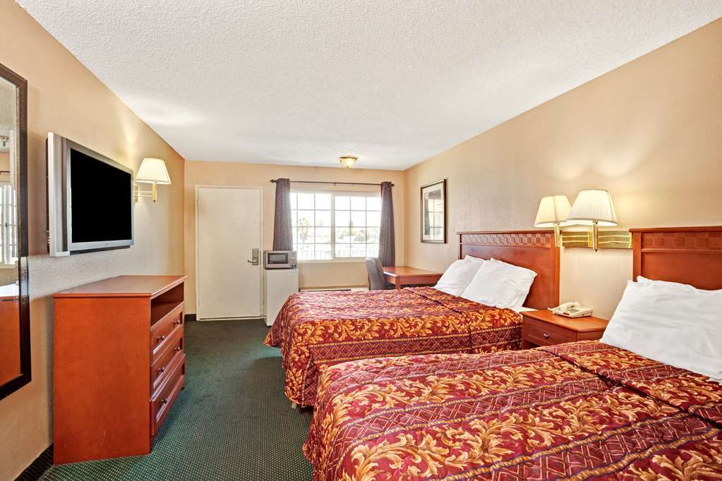 Hotel The Dixie Orange County à Stanton Chambre photo