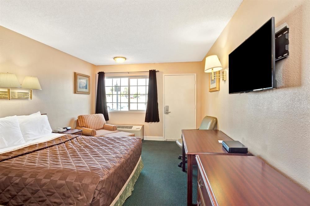 Hotel The Dixie Orange County à Stanton Extérieur photo